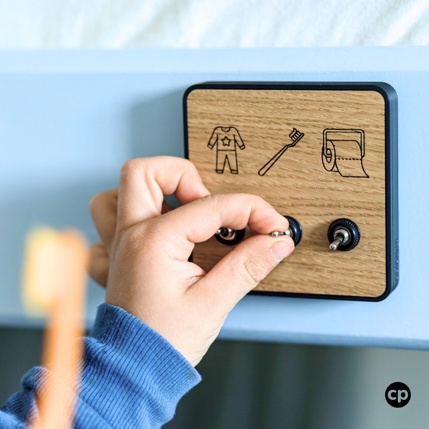 clicpit KIDS Routine-Cockpit – minimalistisches Swiss-Made Kinder-Morgenroutine-Board aus Echtholzfurnier, Montessori-inspiriert, fördert Selbstständigkeit & Self-Care bei Kids